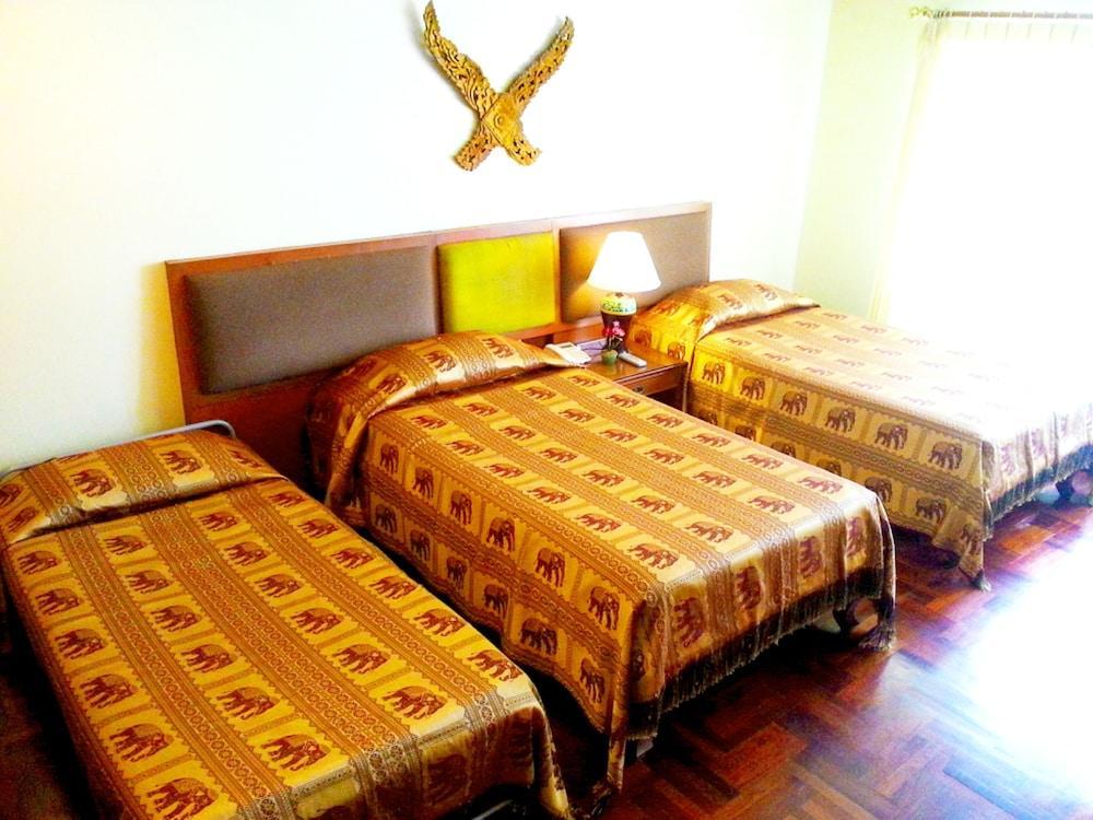 Hotel Royal Ivory Sukhumvit Nana Bangkok Esterno foto