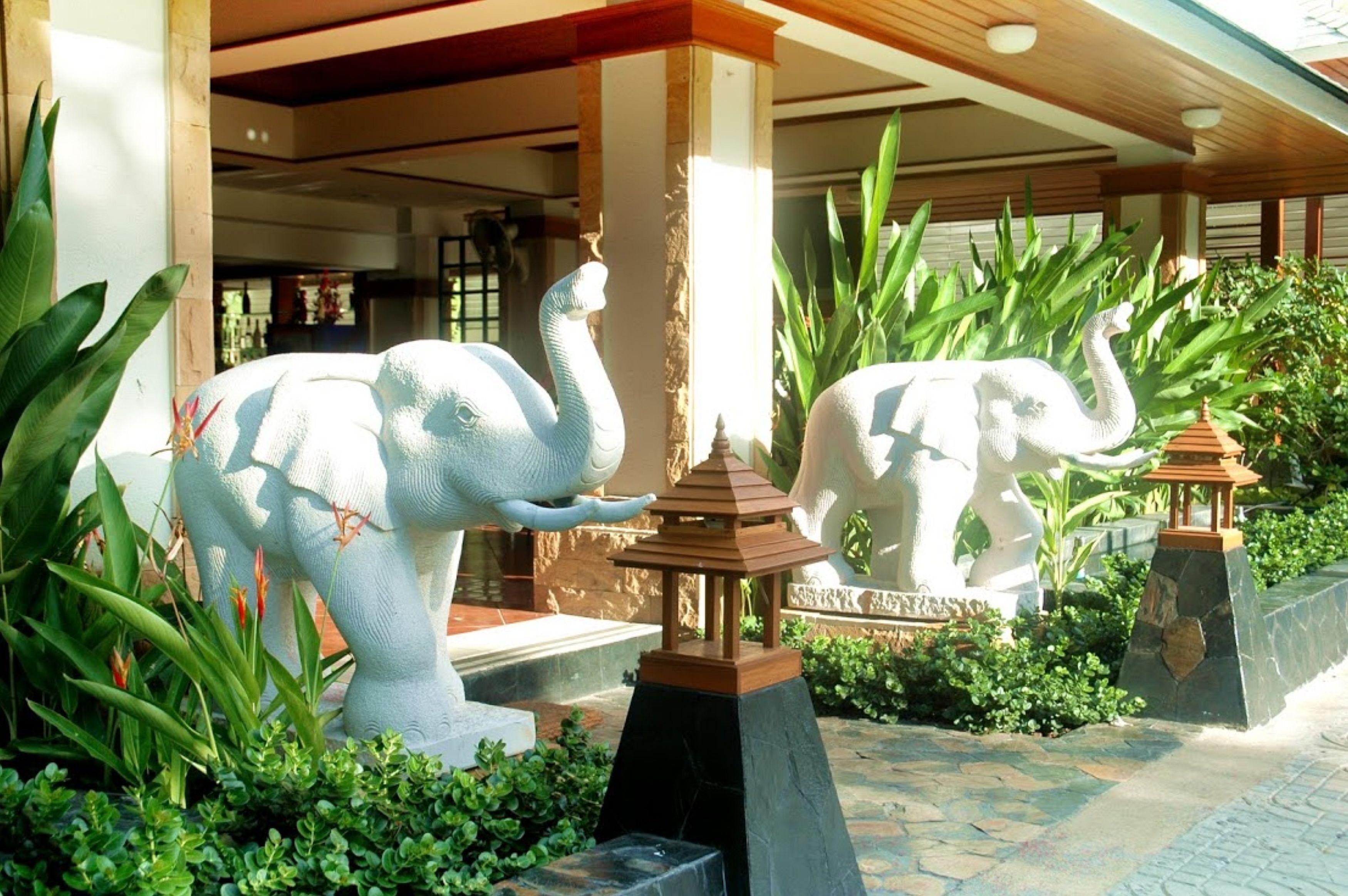 Hotel Royal Ivory Sukhumvit Nana Bangkok Esterno foto