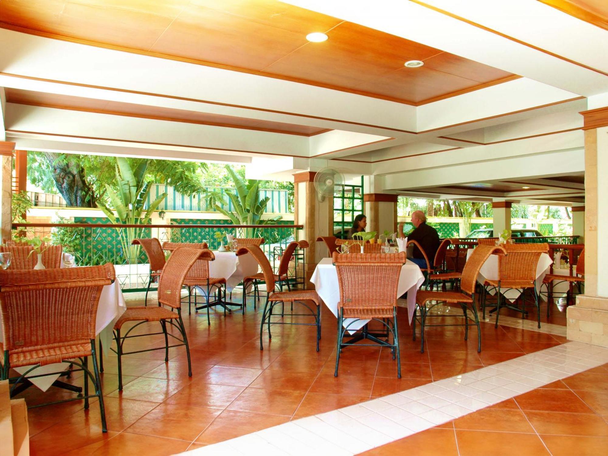 Hotel Royal Ivory Sukhumvit Nana Bangkok Esterno foto