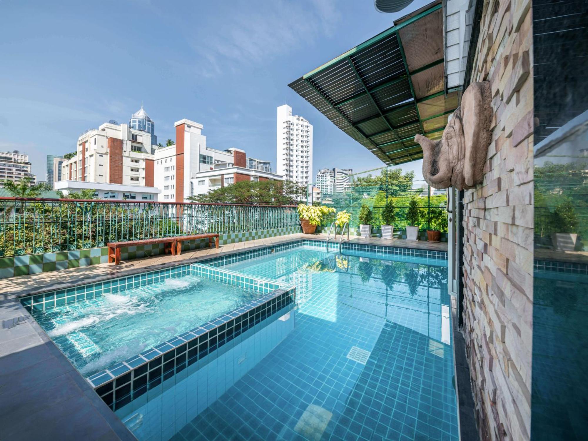Hotel Royal Ivory Sukhumvit Nana Bangkok Esterno foto