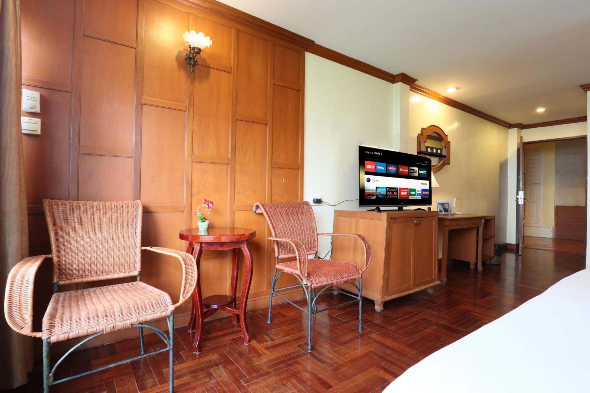 Hotel Royal Ivory Sukhumvit Nana Bangkok Esterno foto
