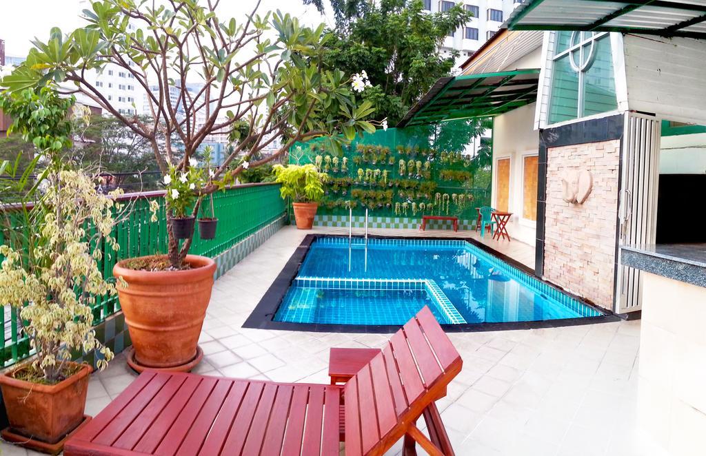 Hotel Royal Ivory Sukhumvit Nana Bangkok Esterno foto