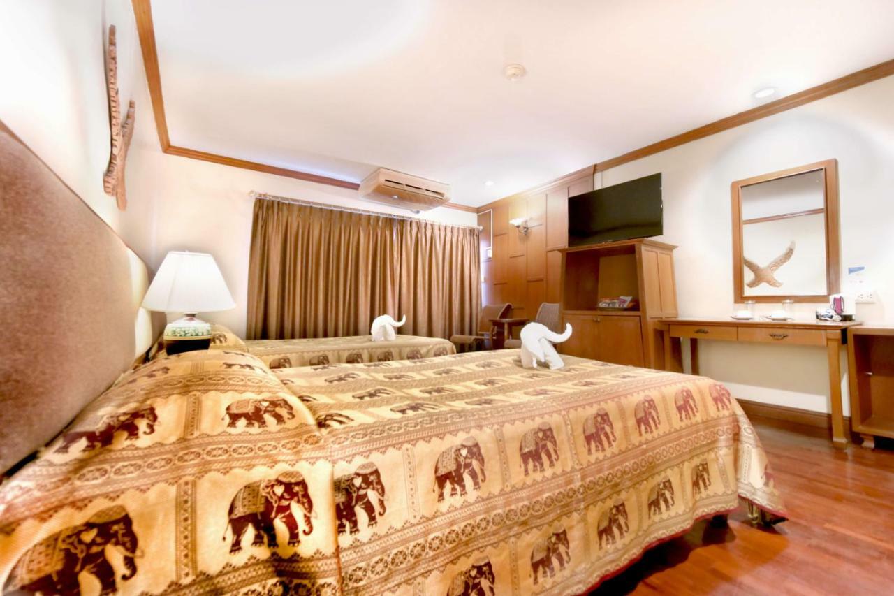 Hotel Royal Ivory Sukhumvit Nana Bangkok Esterno foto