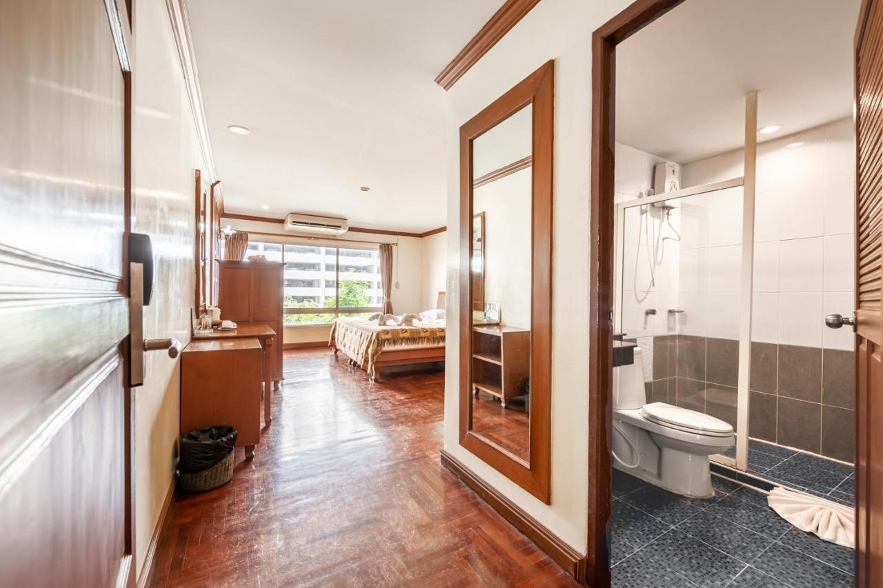 Hotel Royal Ivory Sukhumvit Nana Bangkok Esterno foto
