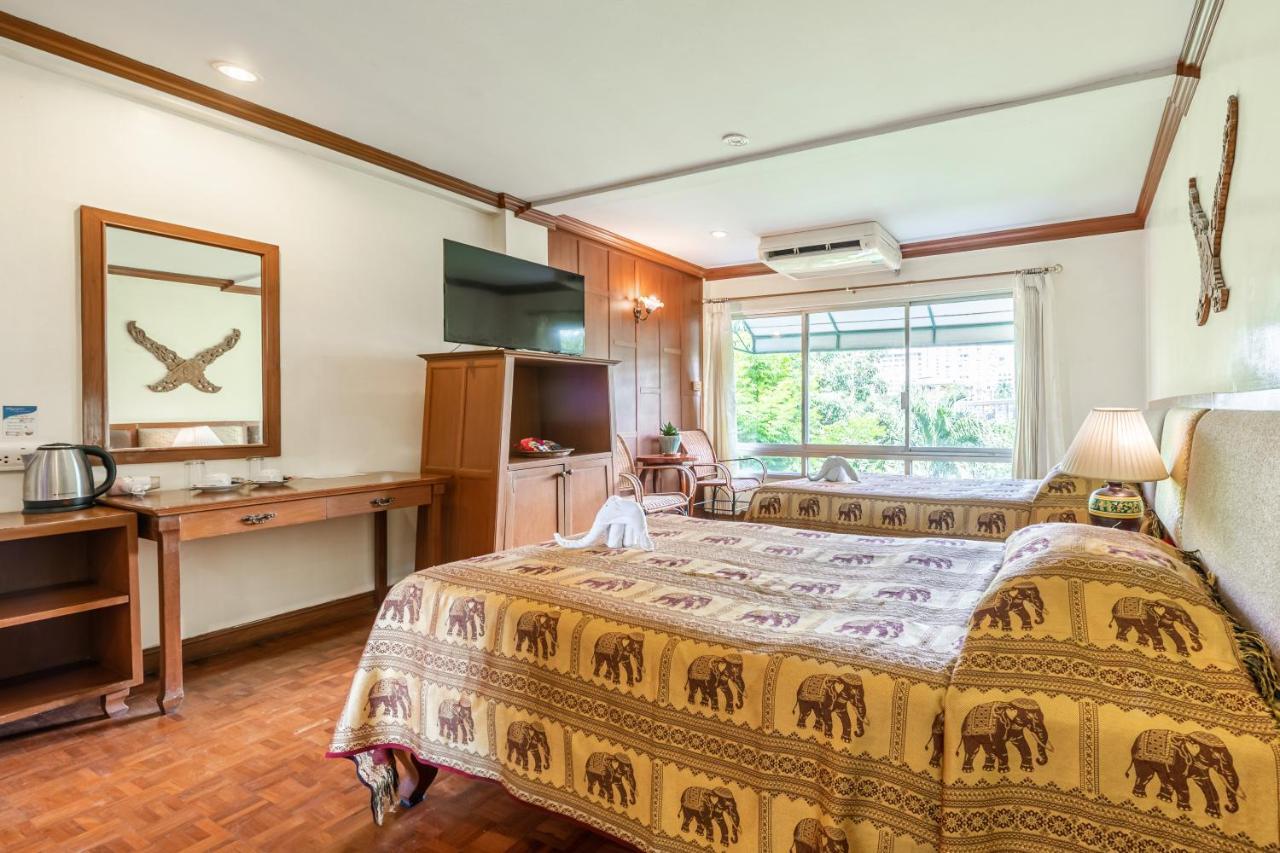 Hotel Royal Ivory Sukhumvit Nana Bangkok Esterno foto